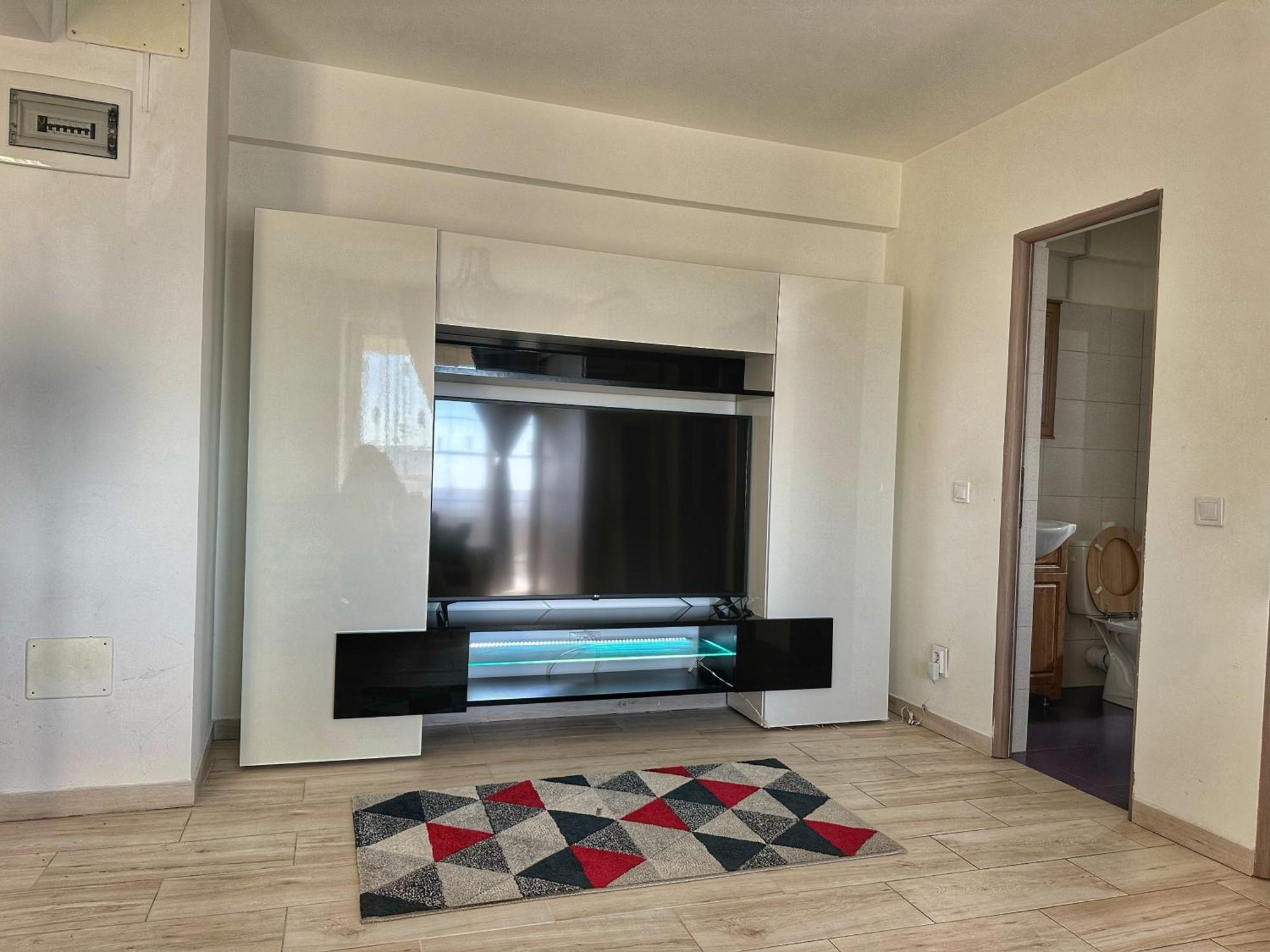 Fancy Apartament Promenada Balcon Panoramic, Parcare, Incalzire Pardoseala, Self Check In Craiova Dış mekan fotoğraf